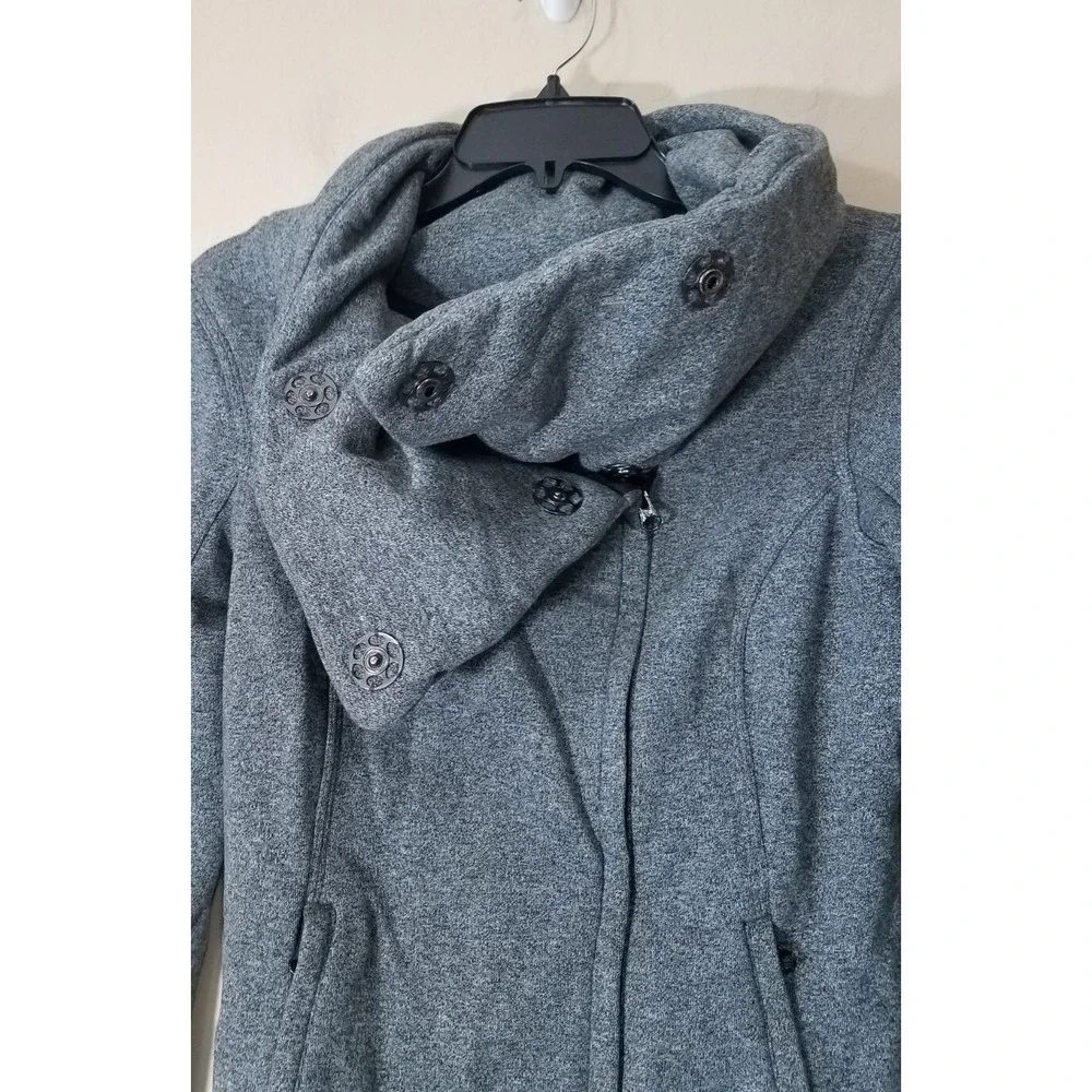 Lululemon Sweater Women size 6 High Neck‎ Cowl Gray Full Zip Thumbholes